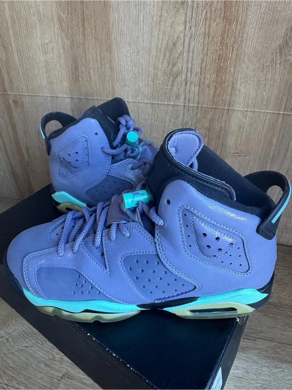 Jordan Retro 6 Kids' Purple and Teal High-Top Sneakers
